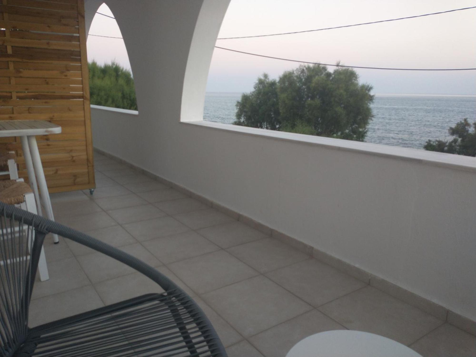 Mini Villas Avra Keratokampos Room photo